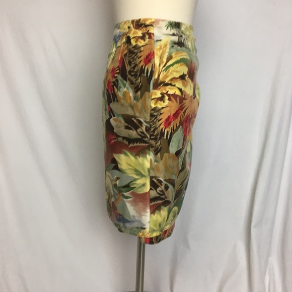 Vintage Stephanie by Suzelle Sarong and Top - Picture 12 of 15